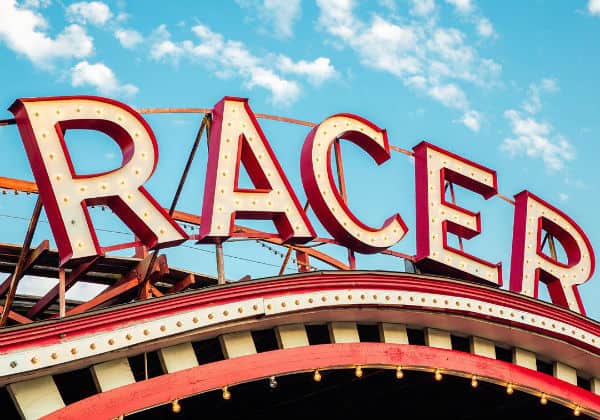 image via @kennywoodpark
