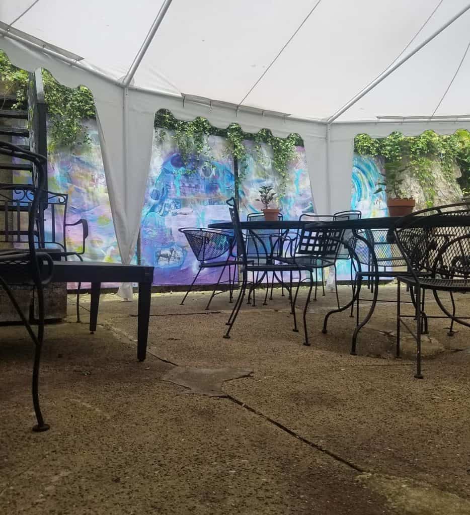 Pittsburgh restaurants with outdoor seating