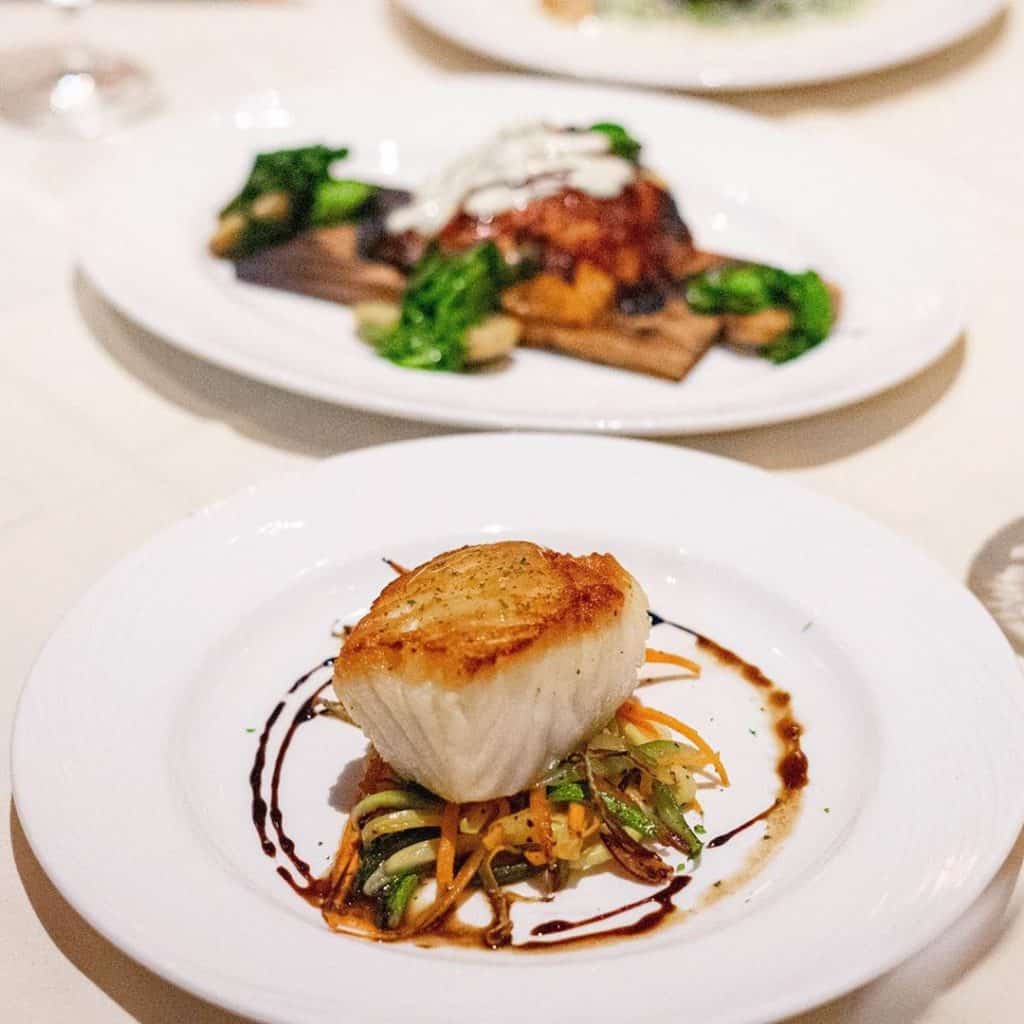 where to eat to celebrate a special occasion Eddie Merlot's