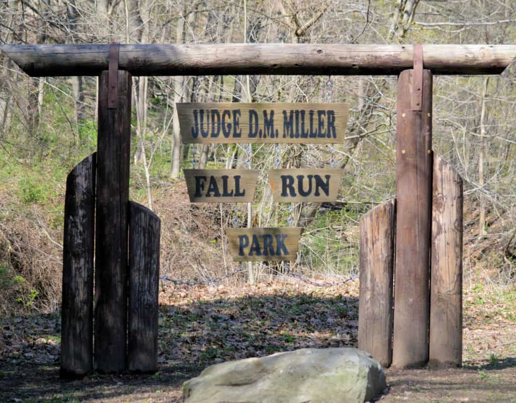 pittsburgh winter hiking fall run park