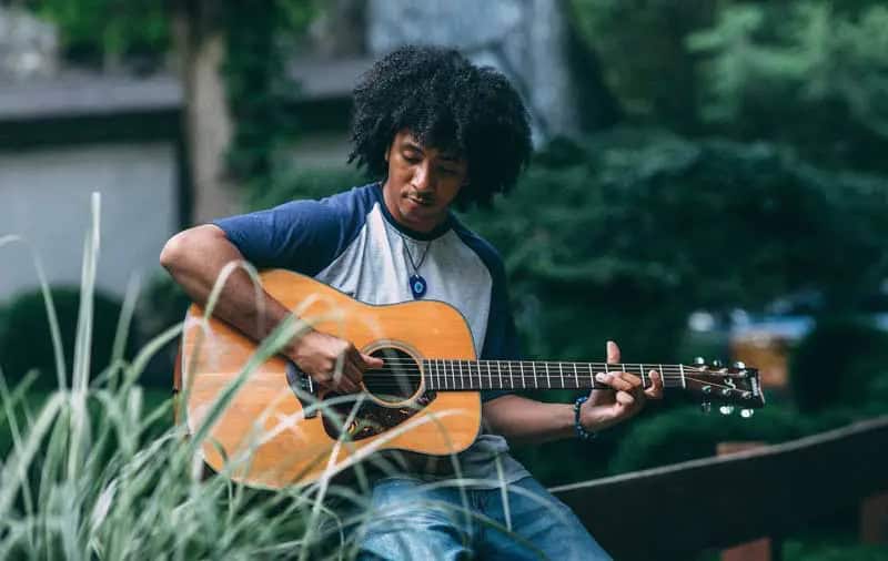 March Artist of the Month: Elias Khouri Q+A - Guitarist/Songwriter