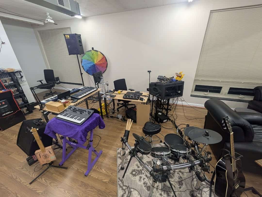 Music equipment at the Synergy Lab at Hackers Guild PGH.