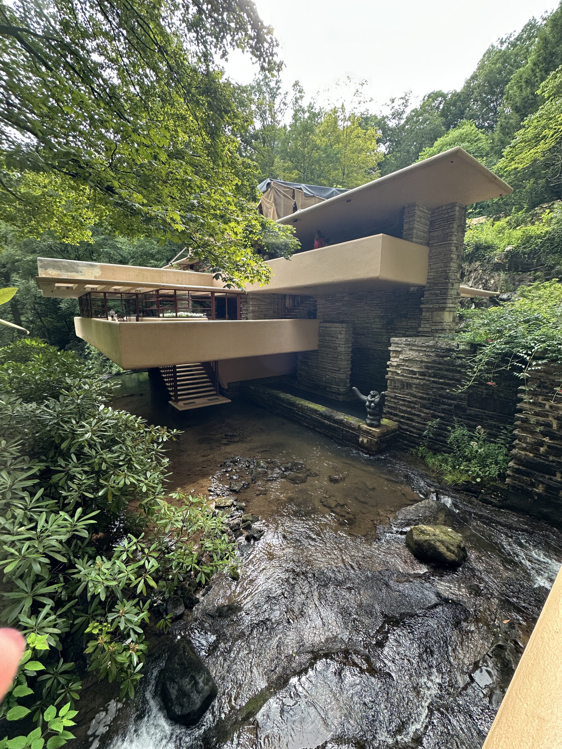 A photo of the architecture of Fallingwater.