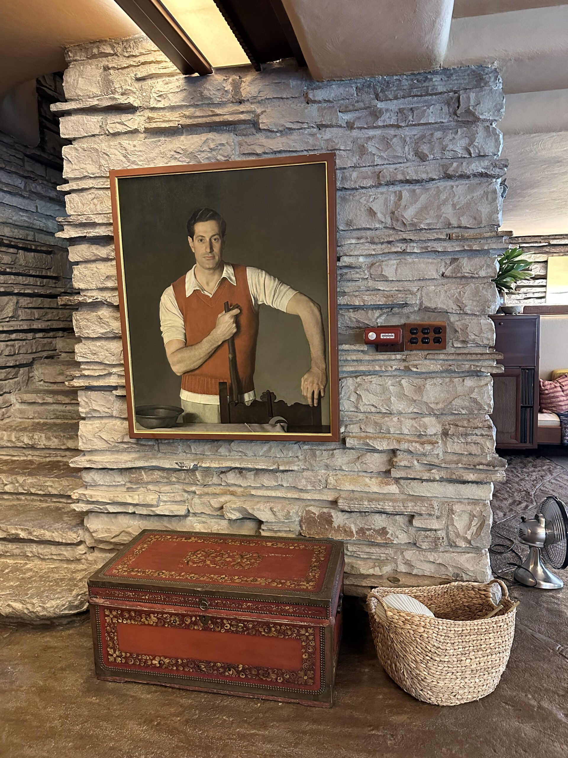 A portrait of Edgar Kaufmann, Excursion, by Victor Hammer hung in the dining room.